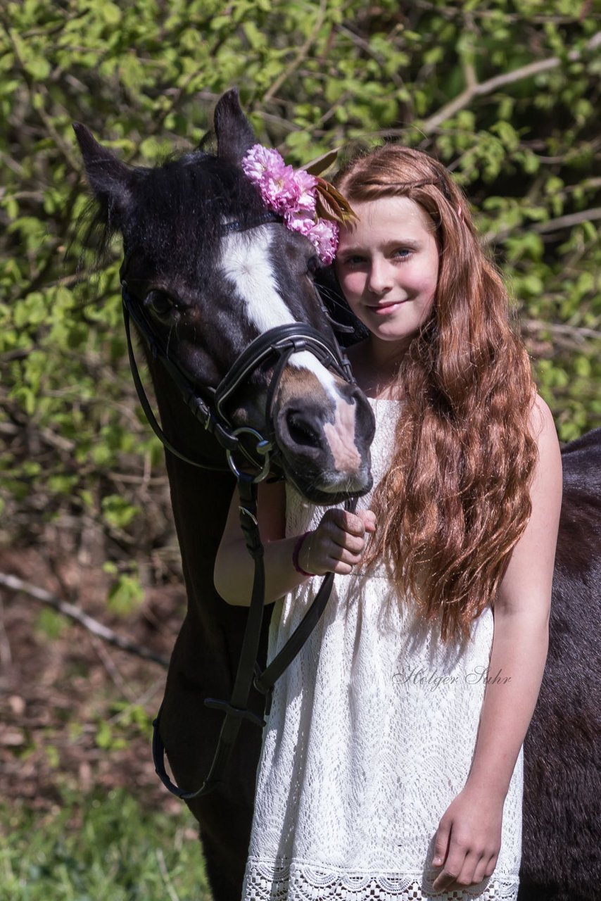 Bild 30 - Fotoshooting im Wald